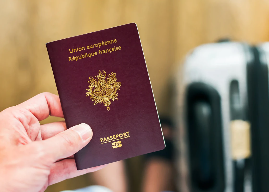 Photo d'identité pour passeport à Strasbourg - Qualité professionnelle et garanties supérieures à Photomaton - Studio Styl'List Images